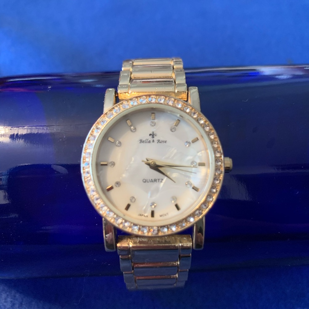 Bella Rose Quartz ladies rose gold watch